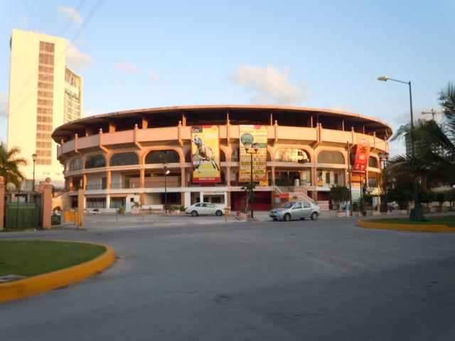 Арена для корриды (Plaza de Toros)